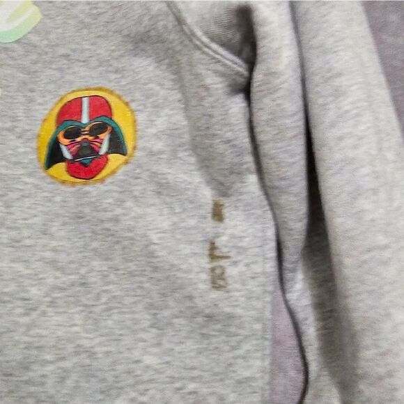 Women's CUSTOM Painted Swearshirt Small - Darth Vader Heads - Picture 3 of 5